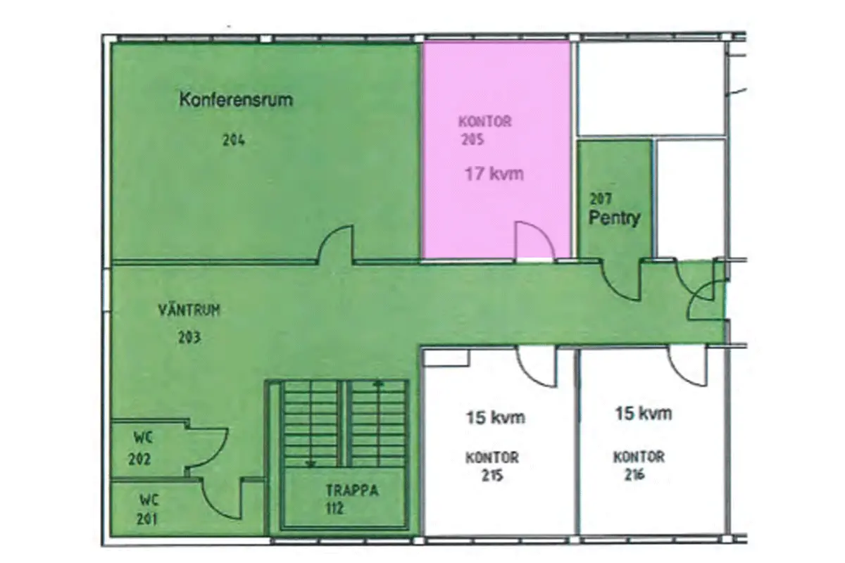 Ritning där ledigt kontor är markerat med rosa ruta, nr 205. Gemensamma ytor är markerat med grönt.